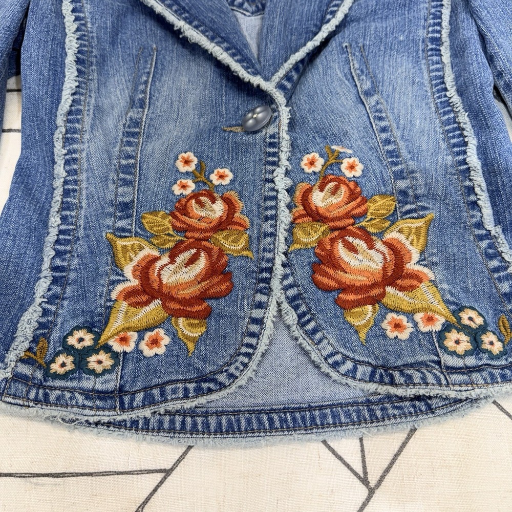 Vintage Kikit Jeans Denim Jacket with Embroidered Rose's Women's Size‎ Small - Picture 5 of 9